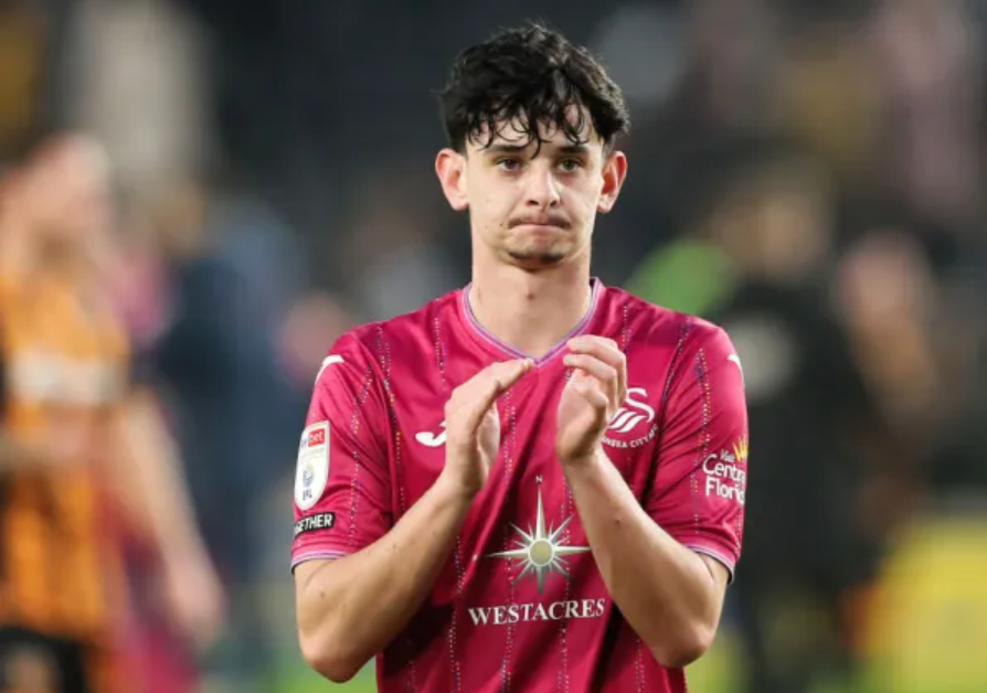Swansea boss explains why he’s not starting ‘excellent’ Arsenal wonderkid Charlie Patino
